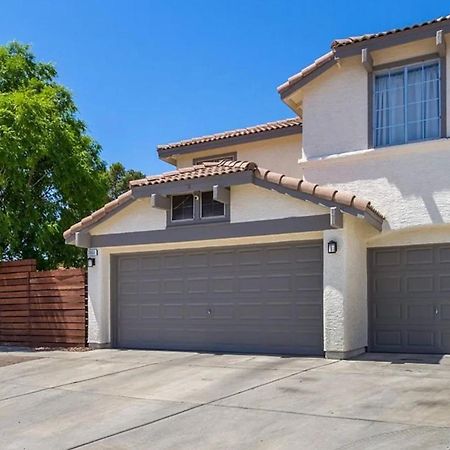 Comfy Expansive Home - Near The Strip - Heated Pool Лас Вегас Екстериор снимка
