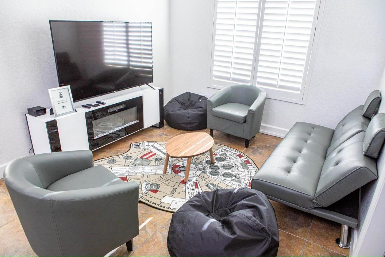 Comfy Expansive Home - Near The Strip - Heated Pool Лас Вегас Екстериор снимка